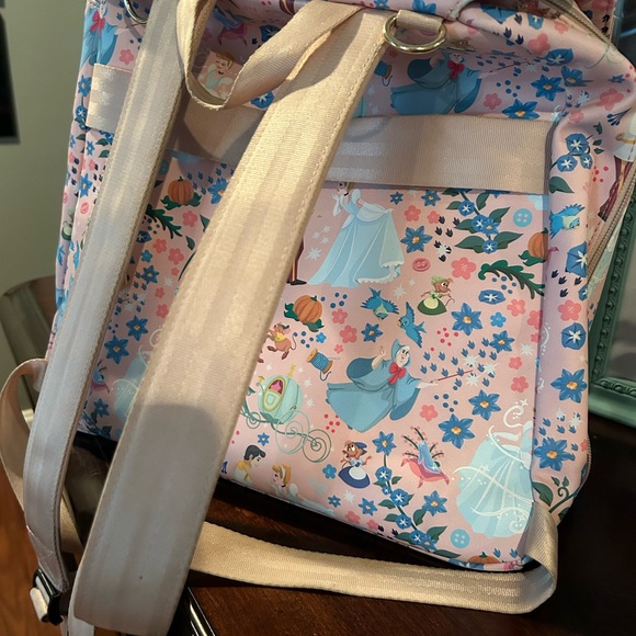 Disney Princess Pink Backpack and Lunchbox Set - Picture 3 of 4